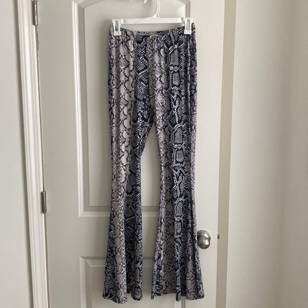 Bear Dance Snake Print Flare Stretch Pants